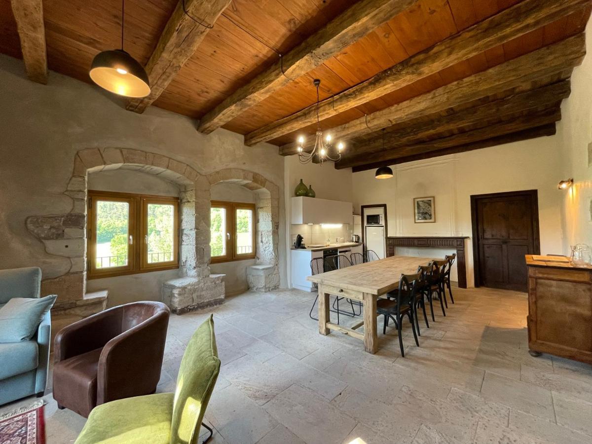 Chateau De Latour Sur Sorgue Marnhagues-et-Latour المظهر الخارجي الصورة